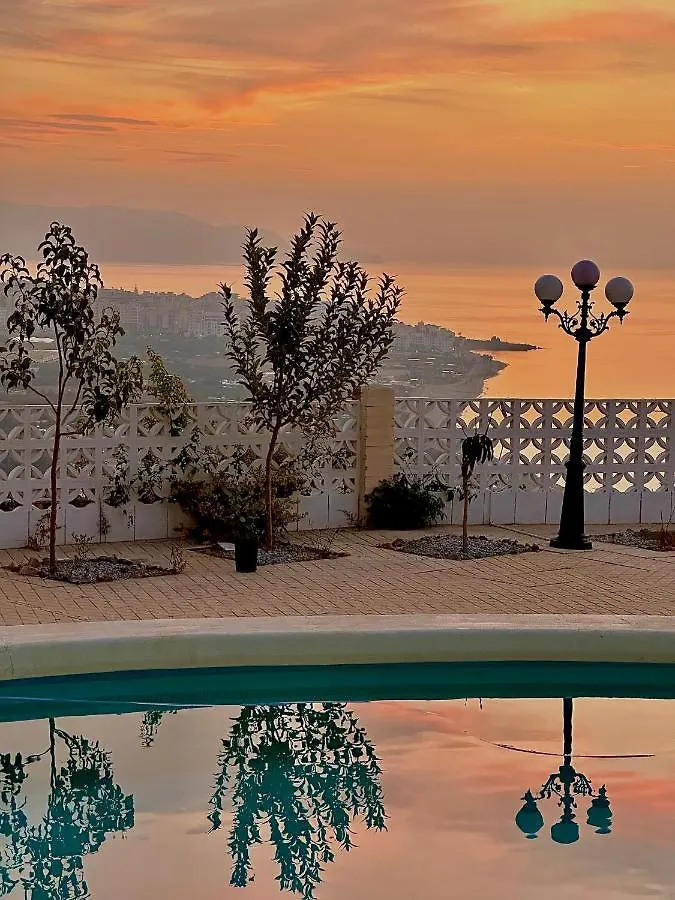 Villa Carmen Nerja Διαμέρισμα